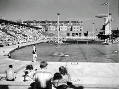 The-Bathing-Pool-St-Leonards-on-Sea-1930s